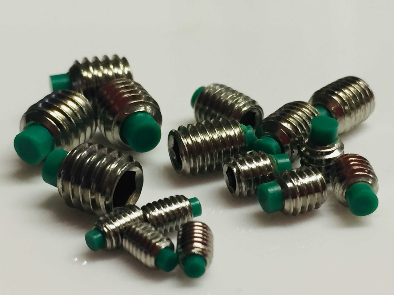 Nylon tip set screws Pack of 100 M4 x 5mm