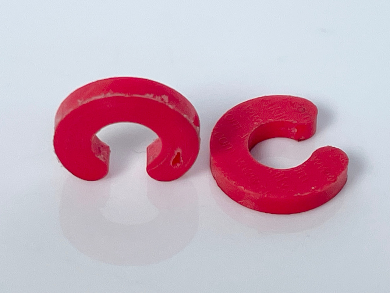 Red Plastic Wishbone Spacers 2mm – Pack of 2