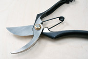 Japanese Bypass Pruning Secateurs 200mm - A-Type open blades reverse