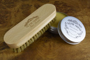 Alfie Shine Brush and tin