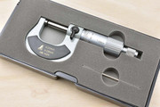 Shinwa Manual Micrometer 0 - 25mm in box