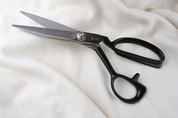 Doukan Japanese Tailor Scissors 240mm - Right Handed open