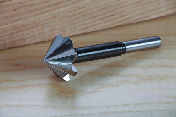 FAMAG 1775 Machine Countersink