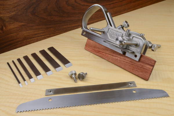 Quangsheng No. 043 Plough Plane with kerfing blade