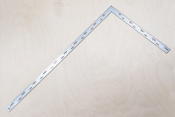 Shinwa Carpenter's Square - Hard Chrome Finish - 8 Scales - 500mm