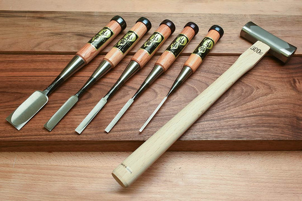 Fujikawa Umeki Nomi Japanese Chisels Set of 5 with Free Genno Hammer Fujikawa Umeki Nomi Japanese Chisels Set of 5 with Free Genno Hammer