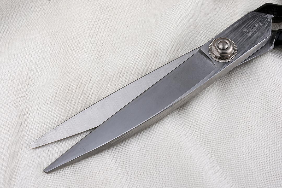 Doukan Japanese Tailor Scissors 240mm - Right Handed