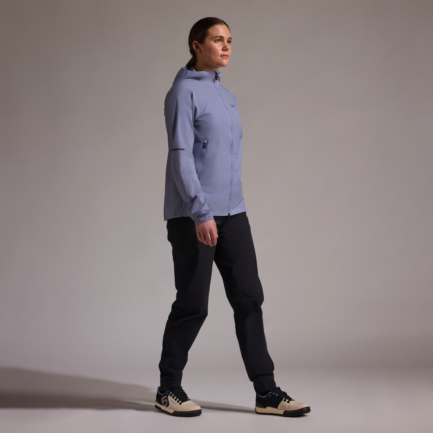 FERNFLOW Veste Coupe-Vent À Capuche Femme