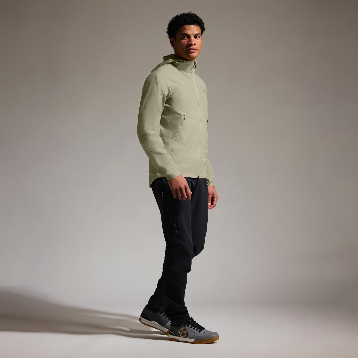 FERNFLOW Hooded Windbreaker Mens