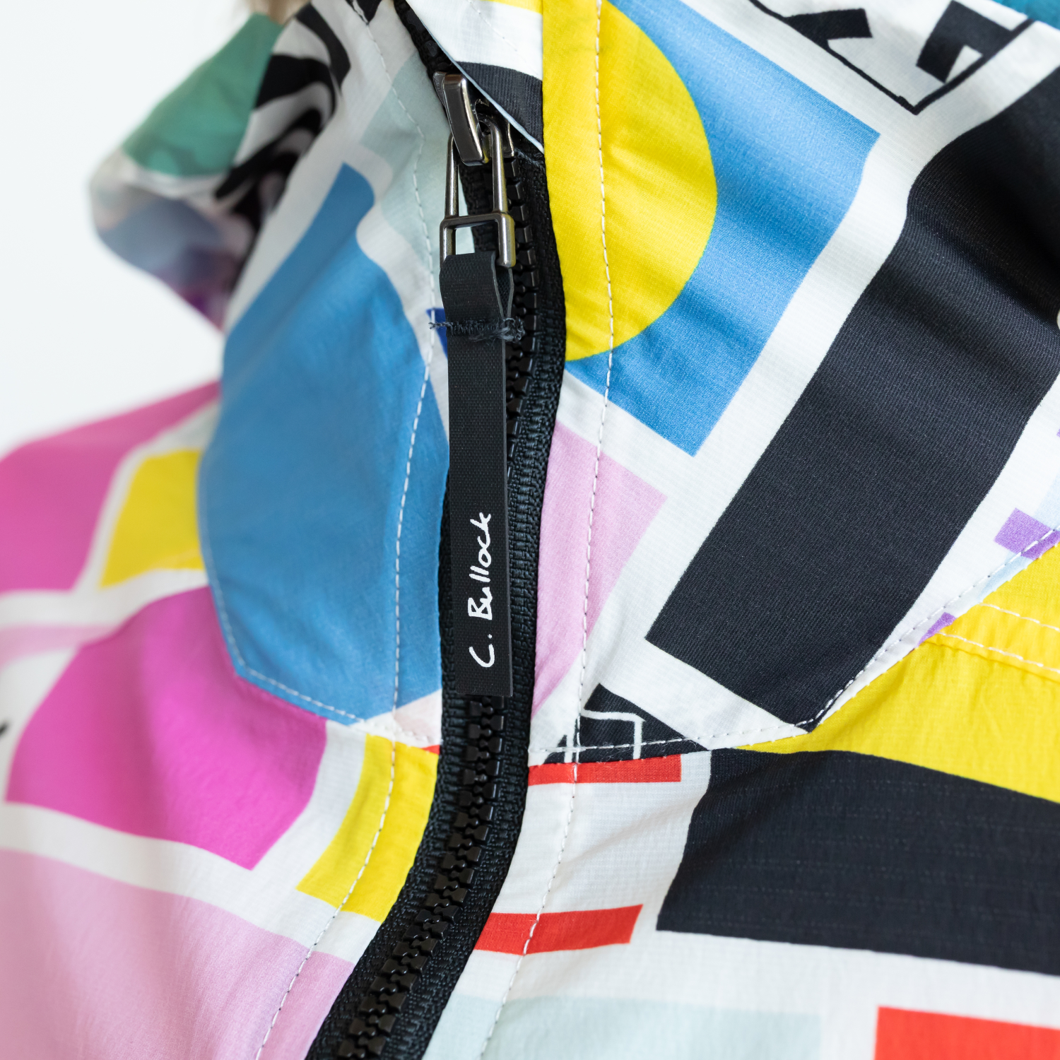 FERNFLOW x Dr. Bullock Windbreaker mit Kapuze Damen