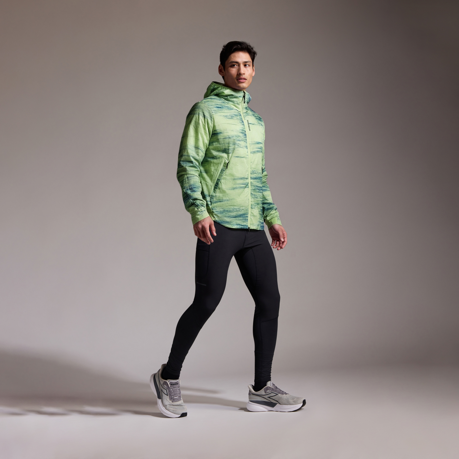 CONCURVE WINDSTOPPER® Insulated Hooded Graphic Jacket Mens