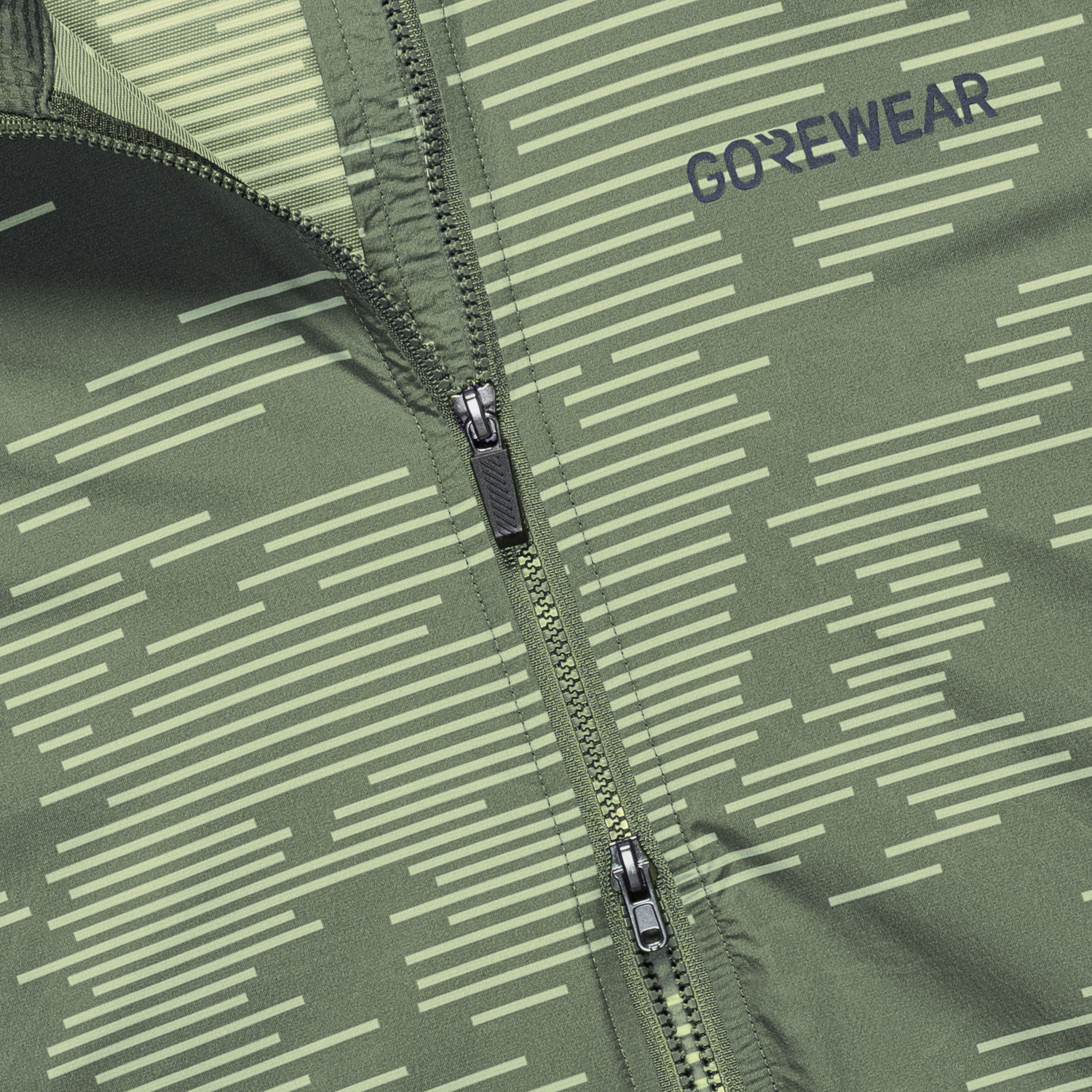 Un'immagine del prodotto CONCURVE Electro Giacca Antivento Uomo esposto senza che il modello lo indossi.