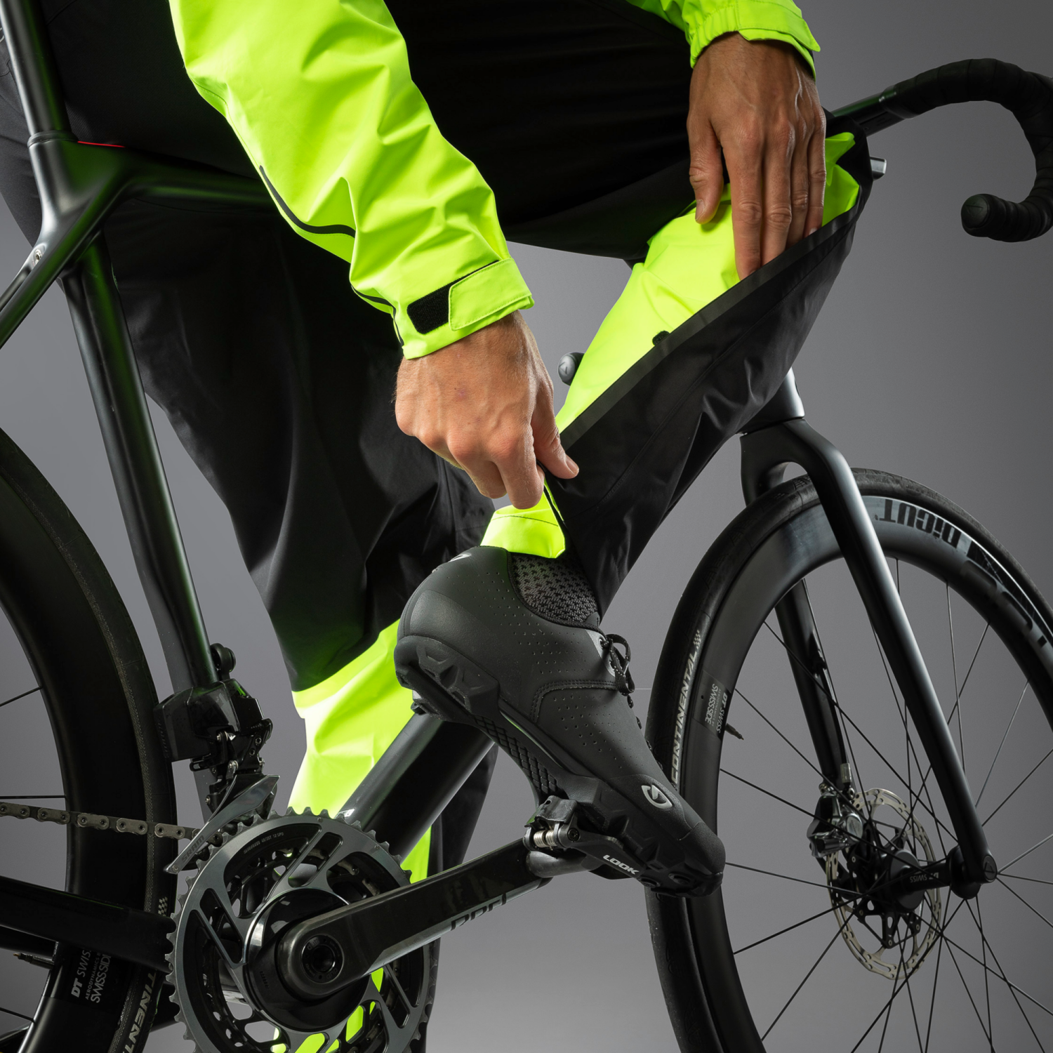 9908--Black/Neon Yellow