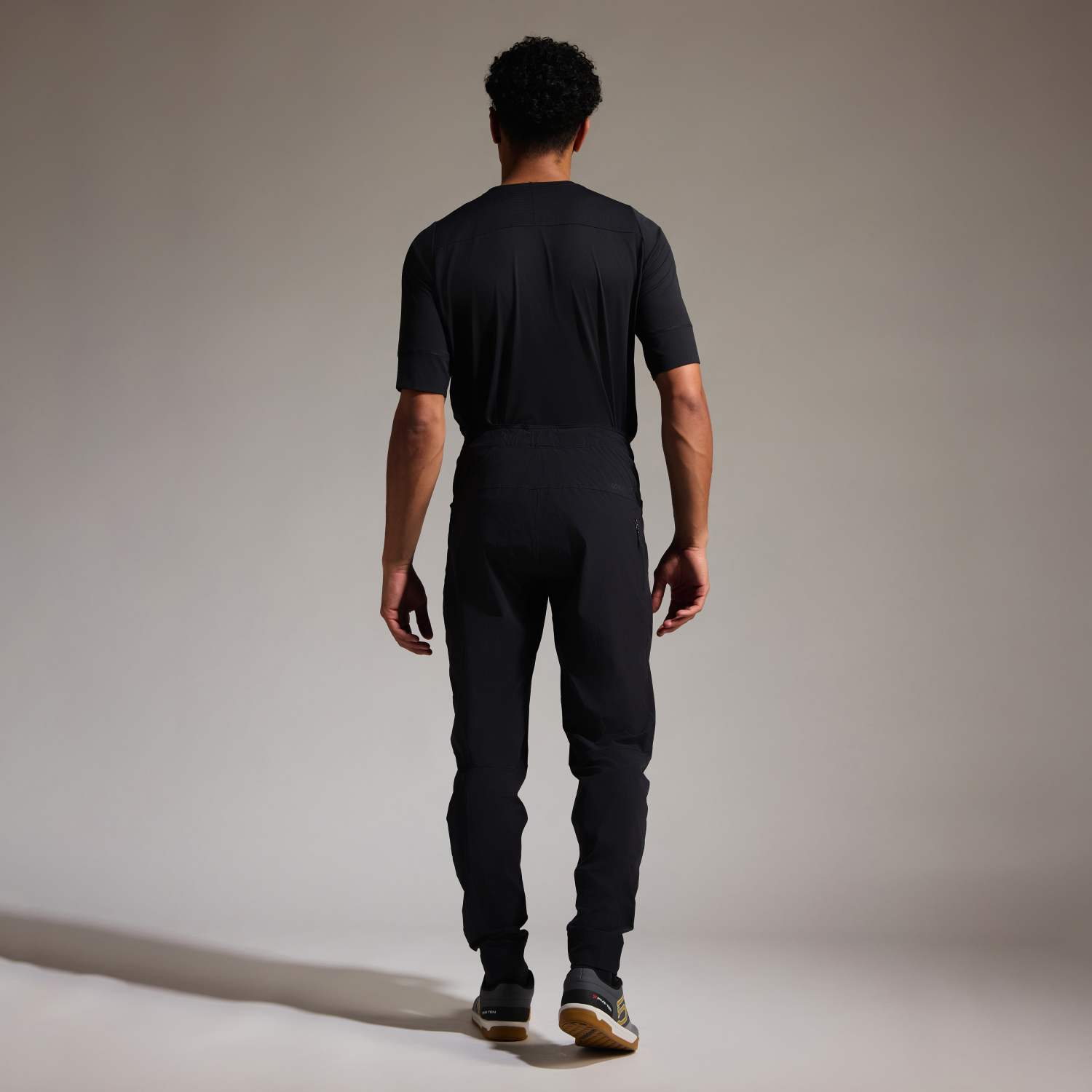 9900--Black