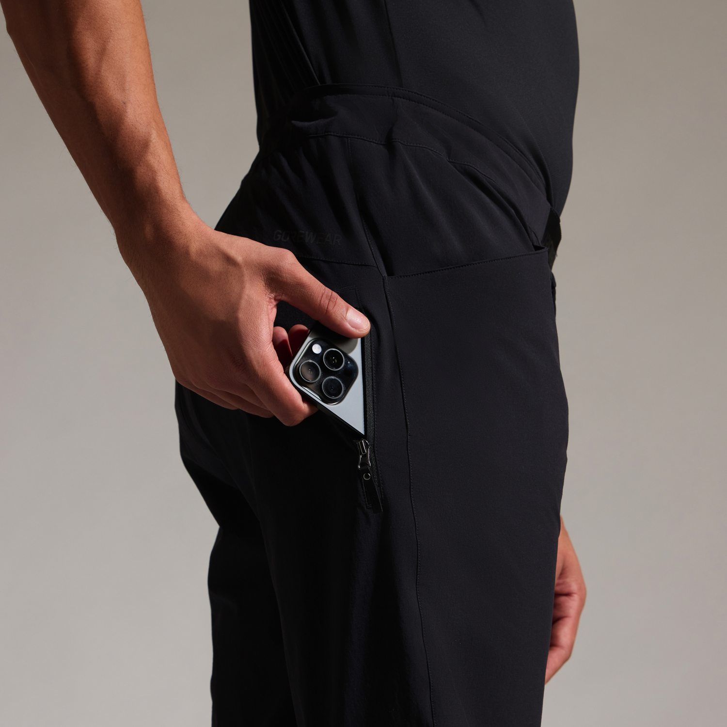 9900--Black