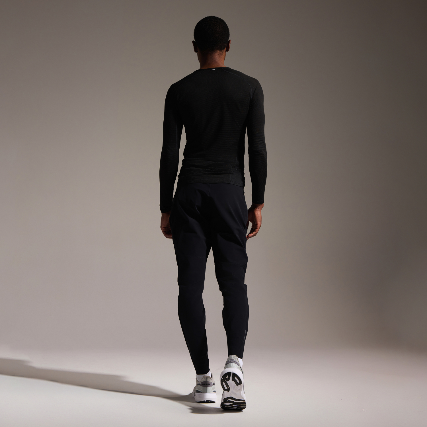 9900--Black