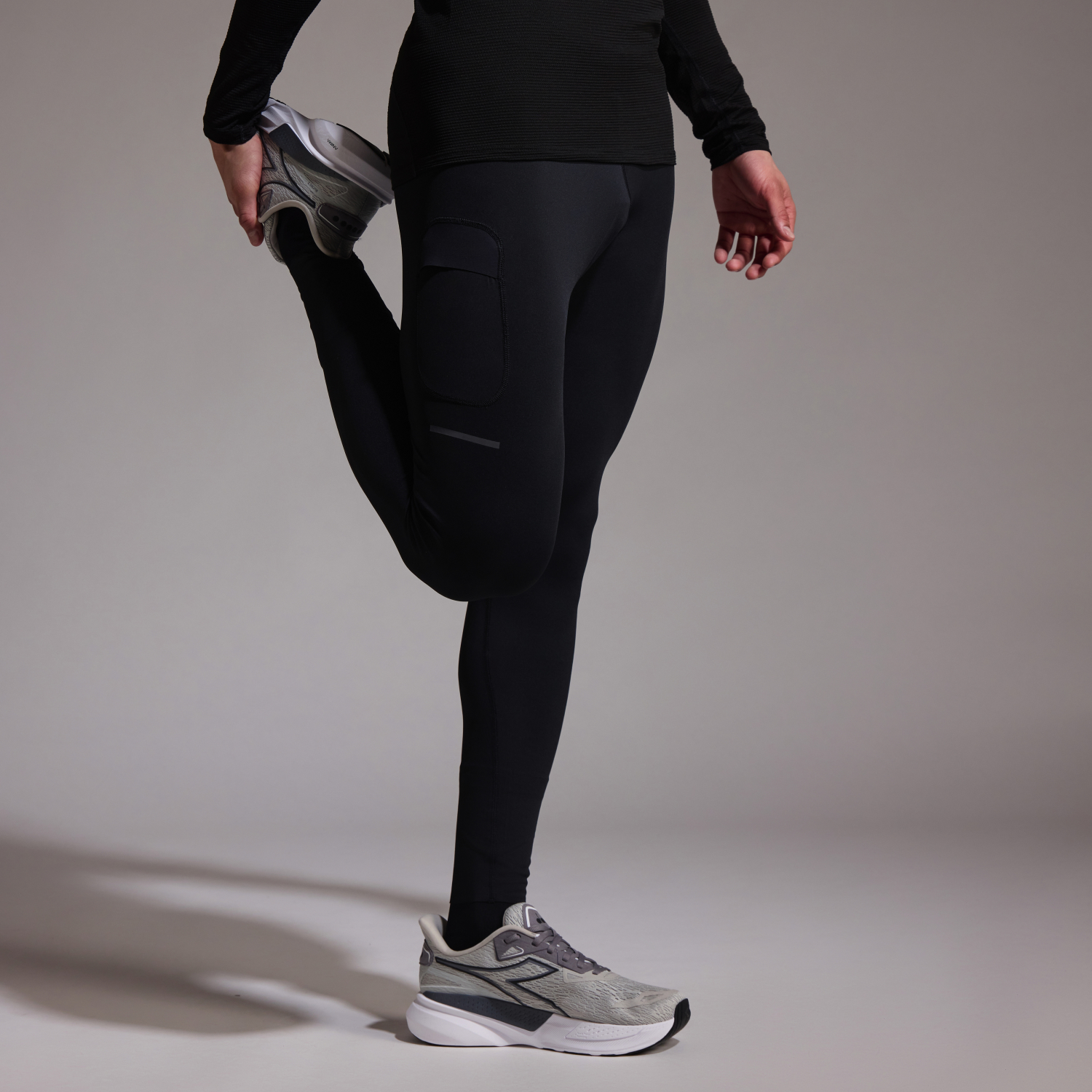 9900--Black