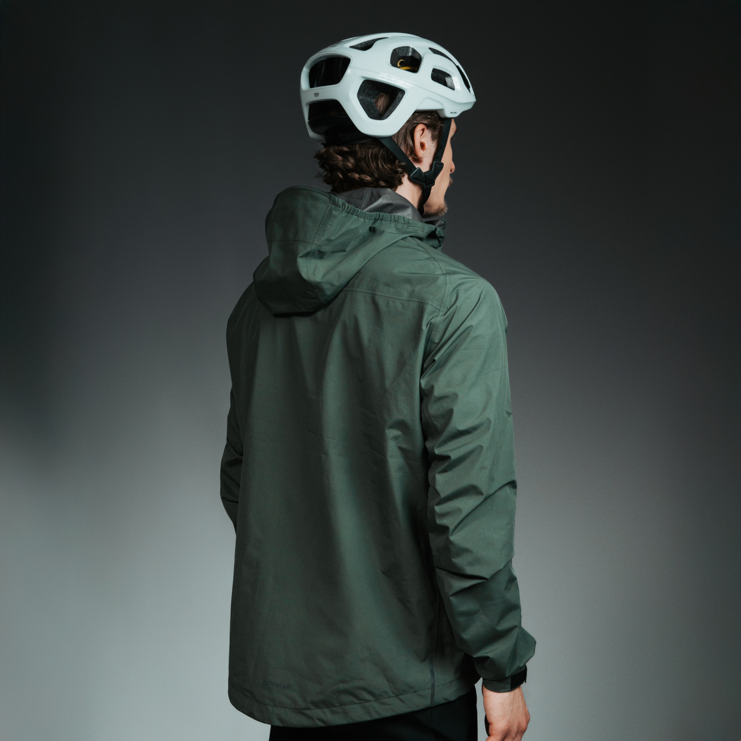 ENDURE GORE-TEX LE1 Tonal Logo Jacket Mens