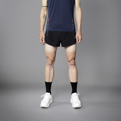 Slim Fit left