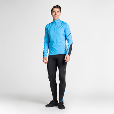 Slim Fit left