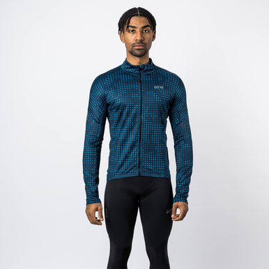 Slim Fit left