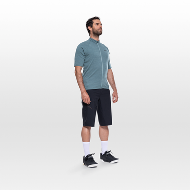 Regular Fit left