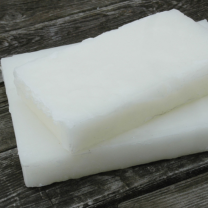 Cheese wax, a food grade paraffin-based wax used for sealing inoculation sites.