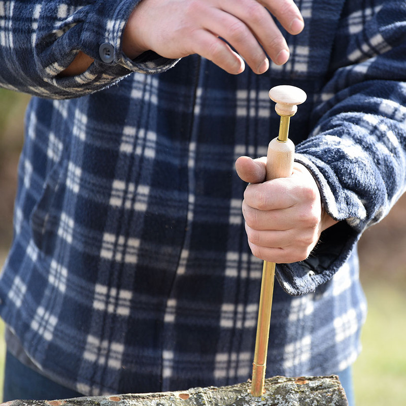 Palm Style Brass Inoculator requires two hand operation to inject sawdust spawn into logs for mushroom growing. Palm Style Brass Inoculator requires two hand operation to inject sawdust spawn into logs for mushroom growing.