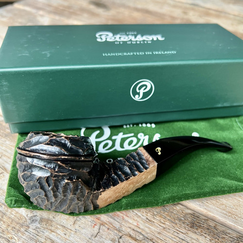 Peterson Aran Rusticated Bent Bulldog (80s) Fishtail Tobacco Pipe - NEW