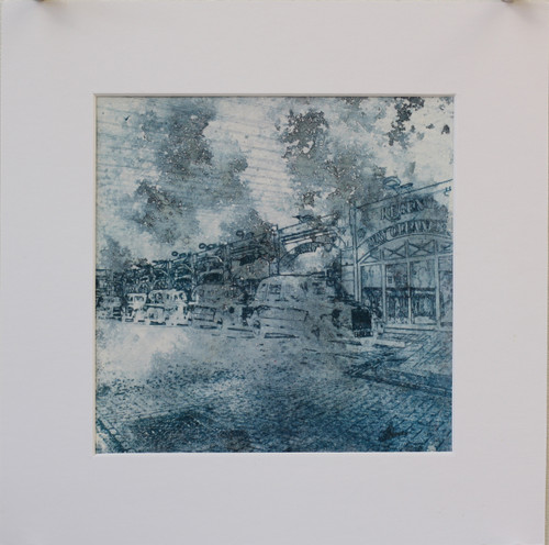 Taxis under embankment - Blue Black