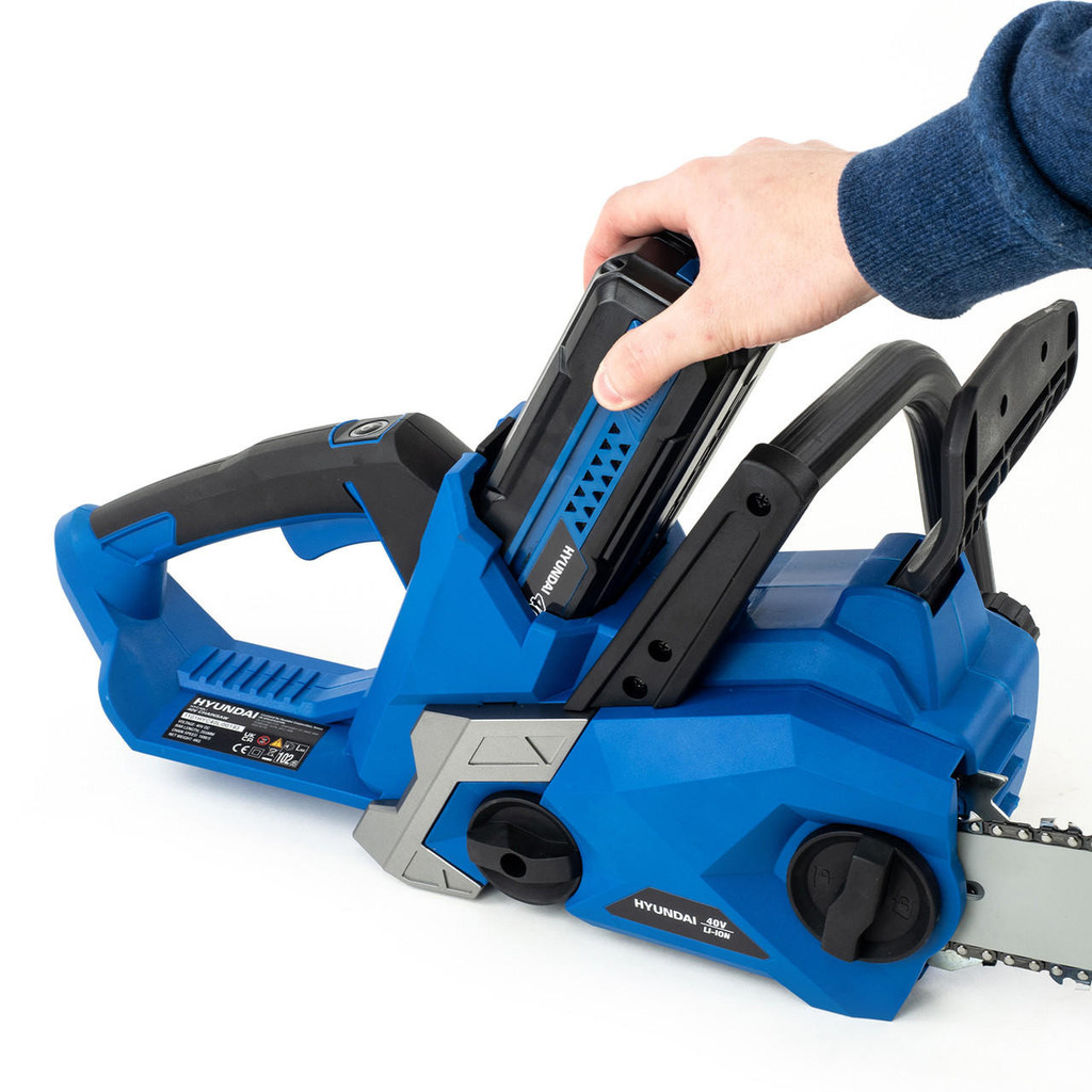 Hyundai 40V Lithium-Ion Battery Powered Cordless Chainsaw | HYC40LI