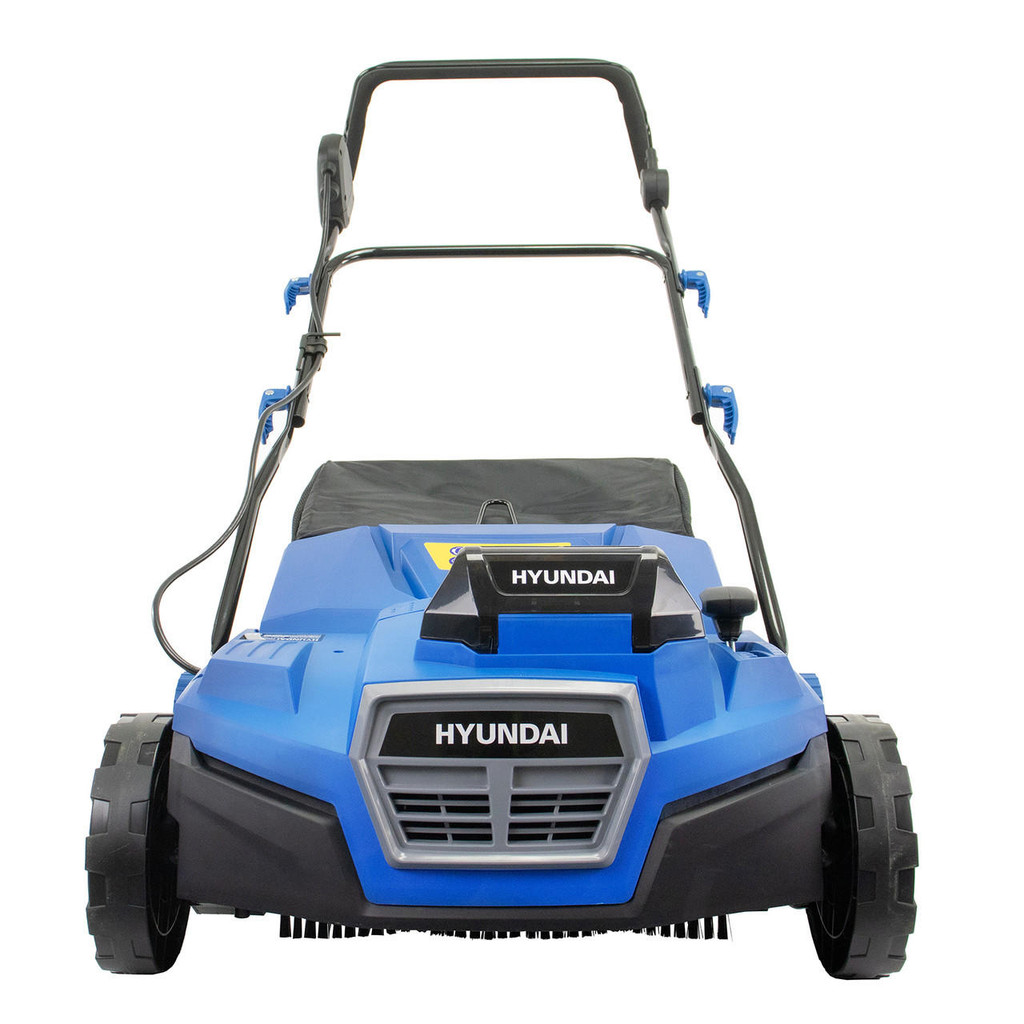 Hyundai Artificial Grass Sweeper 2x 20V (40V) 380mm Working Width, Brushless Motor, 4Ah Li-ion Batteries | HY2197