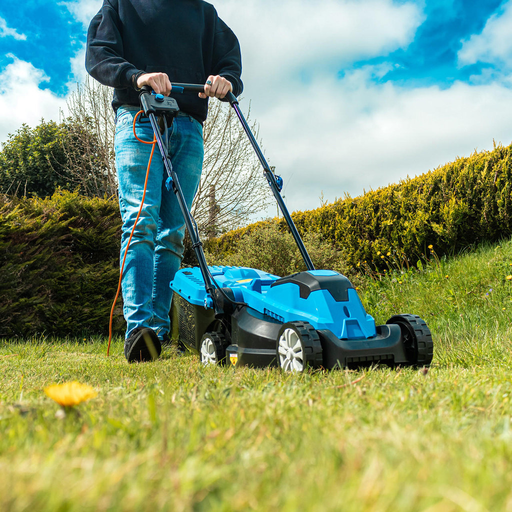 Hyundai 33cm 1300W Electric Lawn Mower, 11m Detachable Power Cable, 3 Heights & 30L Collection Bag | HYM3313E