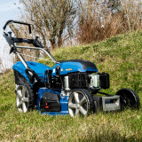 Hyundai 22”/56cm 196cc 4-in-1 Electric-Start Self-Propelled Petrol Lawnmower | HYM560SPE