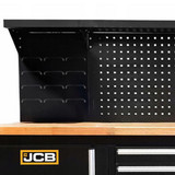 Featuring 10 fully extendable drawers on ball bearing runners, this cabinet ensures smooth and easy access to tools of all sizes.