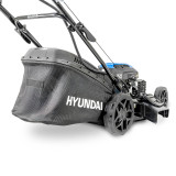 60L Grass Collector – Half-plastic design for durability and easy emptying.