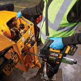 JCB Pro 18V Grease Gun, 300g/min Max Flow, 410 / 455g Capacity, Variable Speed, Up To 10,150psi Pressure (Bare Tool) | JCB-18PGG-VS