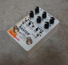 RED PANDA RASTER 2 DIGITAL DELAY PITCH SHIFT PEDAL