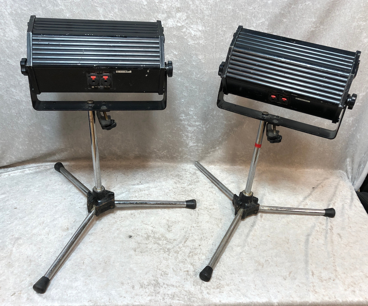 TOA Speaker Monitors SM60 Stage Monitor Speakers w/ stands (pair