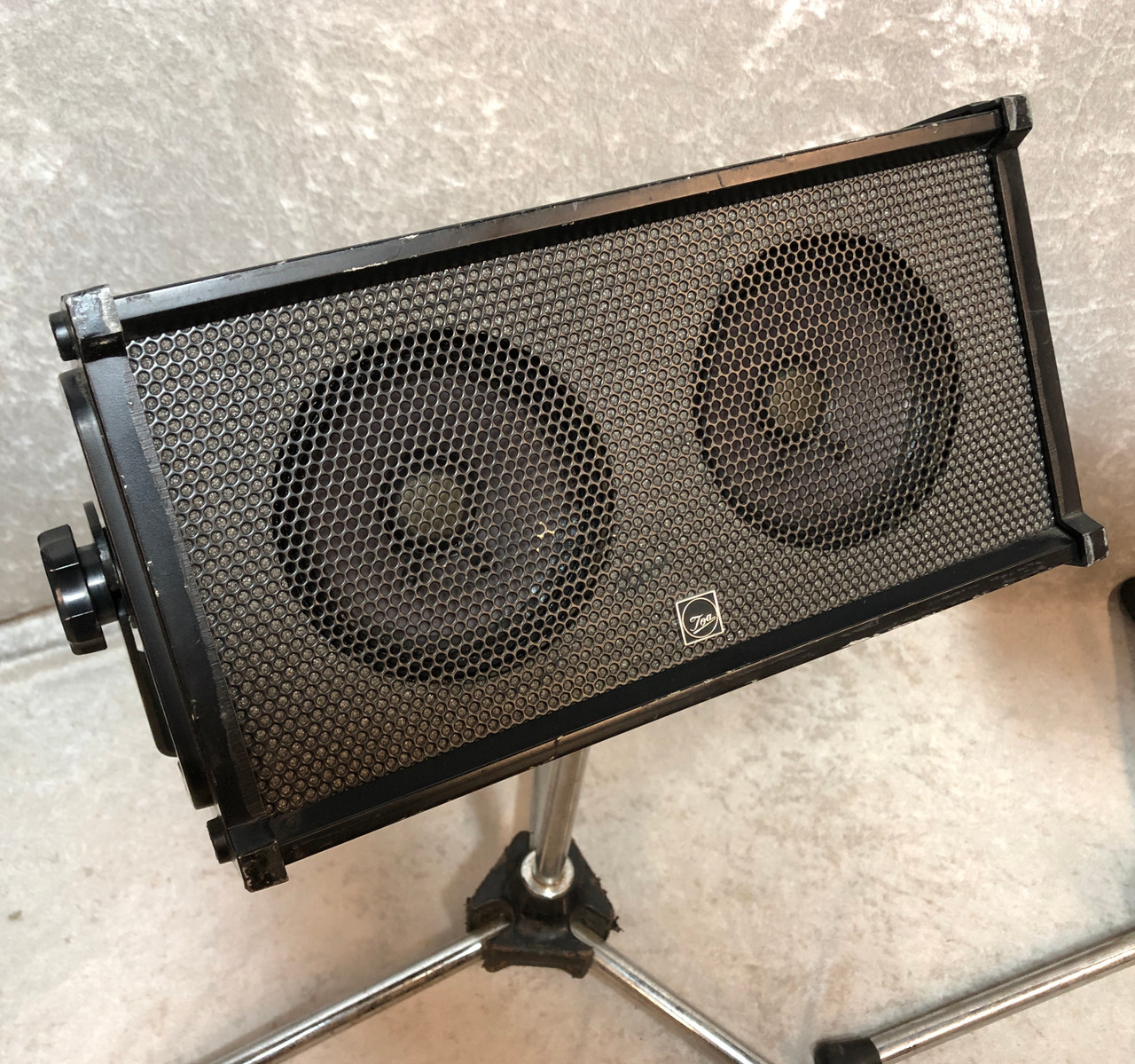 TOA Speaker Monitors SM60 Stage Monitor Speakers w/ stands (pair