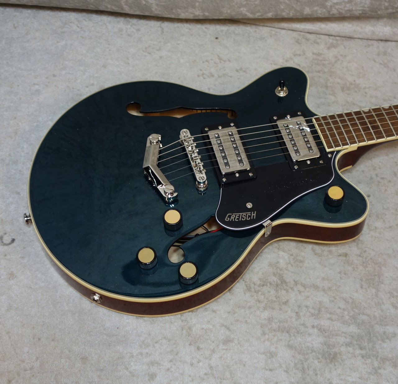 In Stock! 2023 Gretsch G2655 Streamliner Center Block guitar in Midnight  Sapphire