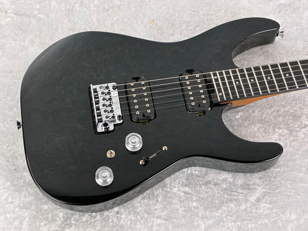 CHARVEL PRO-MOD PLUS DK24 DINKY 2 PT TREM EBONY FRETBOARD RAVEN