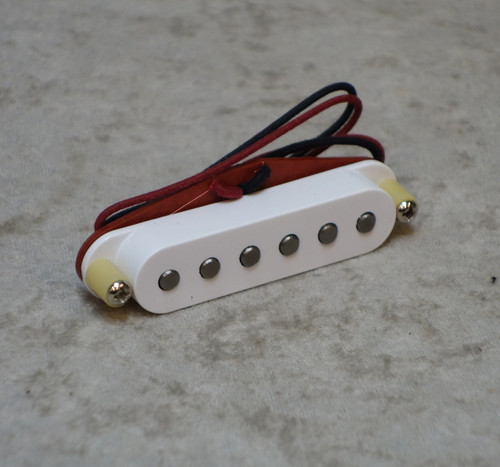 Bare Knuckle Boot Camp True Grit single coil Strat neck pickup with white cover