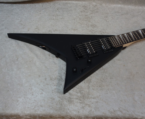 NEW! Jackson JS Series Rhoads Minion JS1X guitar in black