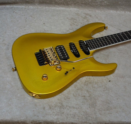 In Stock! 2023 Jackson Pro Plus Series Soloist SLA3 guitar in Gold Bullion