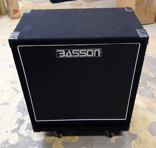 Basson 4x10 B410B 1000 bass cabinet with cover and casters