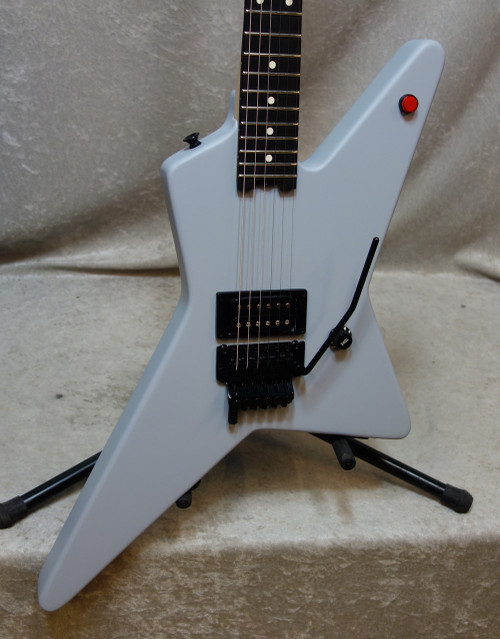 EVH STAR LTD electric guitar in Primer Gray EVH STAR LTD electric guitar in Primer Gray