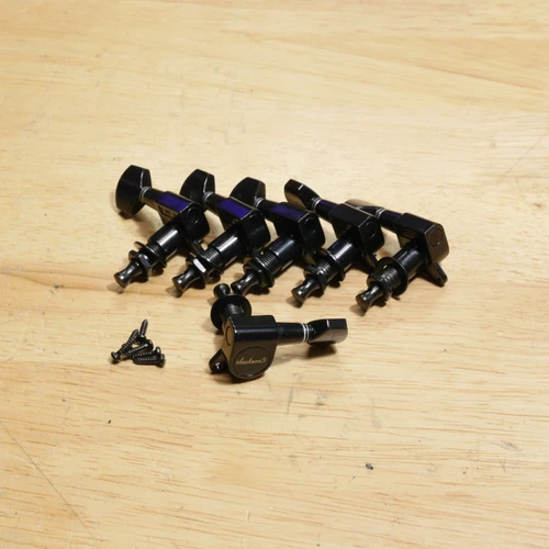 Jackson Guitars logo 6 in line tuners tuning machines in Black - MINT!