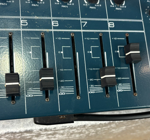 Audio Centron AC-108 AC-108P powered mixer