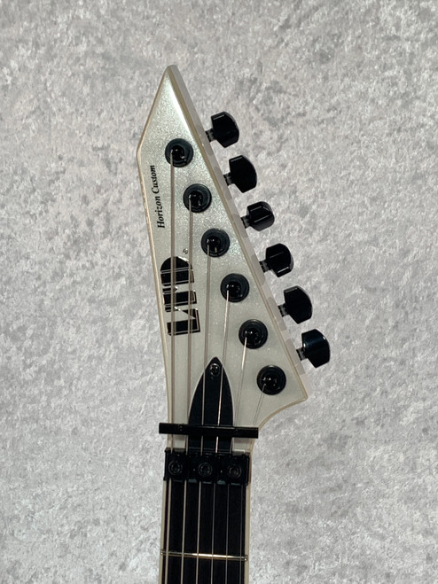 ESP / LTD HORIZON CUSTOM '87 ELECTRIC GUITAR IN PEARL WHITE